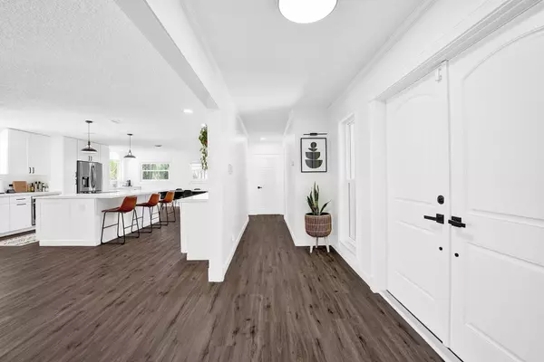 Palm Beach Gardens, FL 33418,4110 Hickory DR