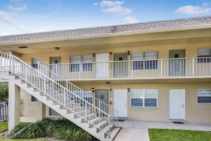 301 W Ocean AVE 29, Lantana, FL 33462