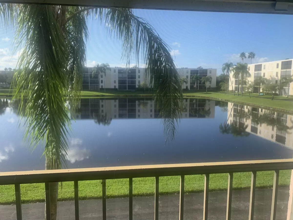 Delray Beach, FL 33446,7340 Amberly LN #204