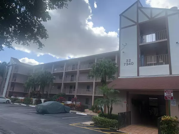 Delray Beach, FL 33446,7340 Amberly LN #204