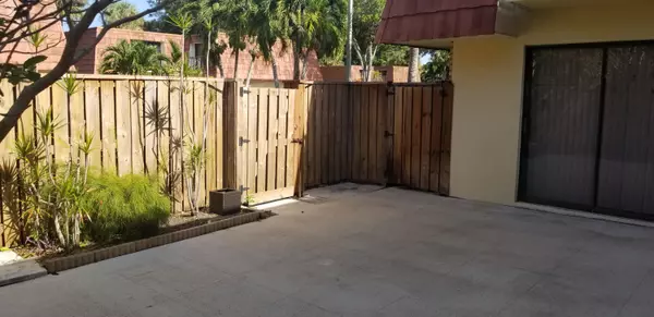 Boynton Beach, FL 33436,721 Buttonwood LN