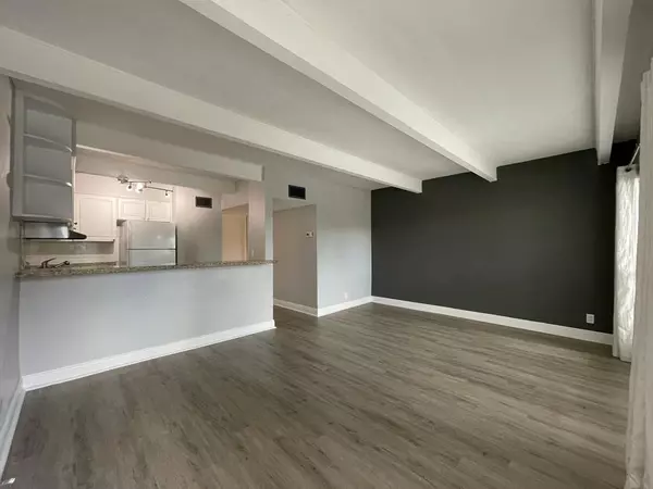 Wilton Manors, FL 33305,2124 NE 5th AVE 212