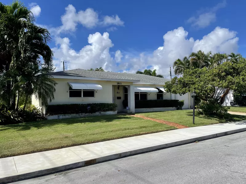 1811 N J TER, Lake Worth Beach, FL 33460