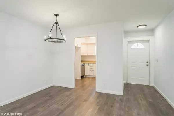 West Palm Beach, FL 33415,2936 E Crosley DR F