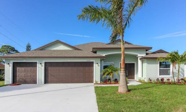 2186 SW Venus ST, Port Saint Lucie, FL 34953