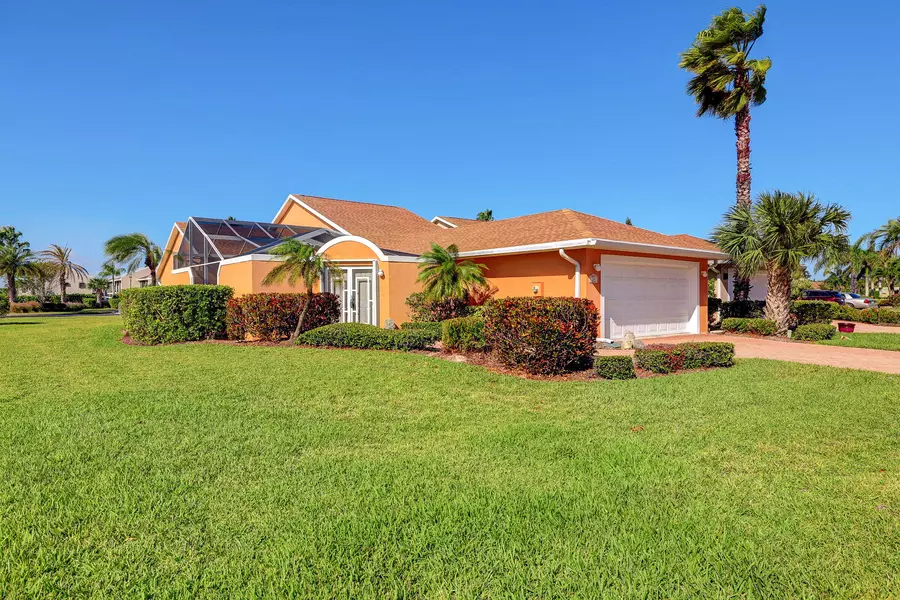 208 River WALK, Hutchinson Island, FL 34949