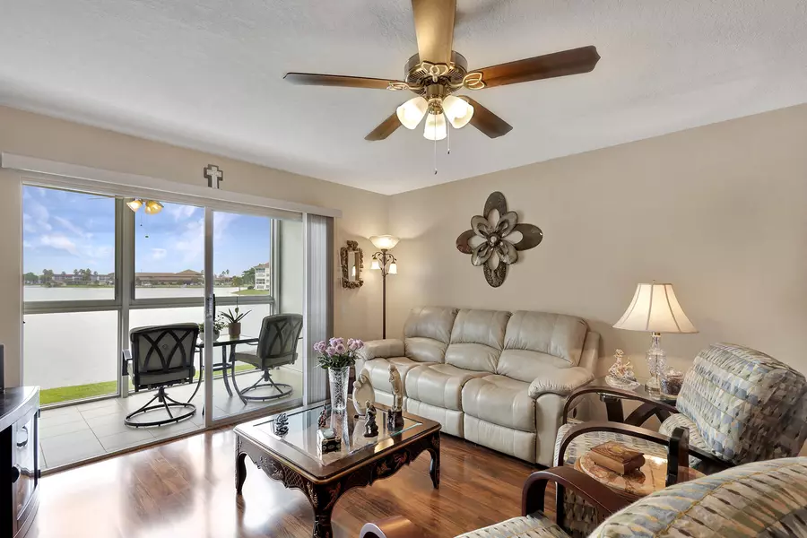 12950 SW 13th ST 206d, Pembroke Pines, FL 33027