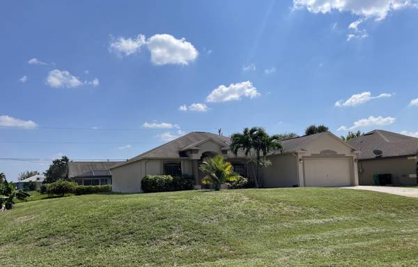 2698 SW Union TER, Port Saint Lucie, FL 34953