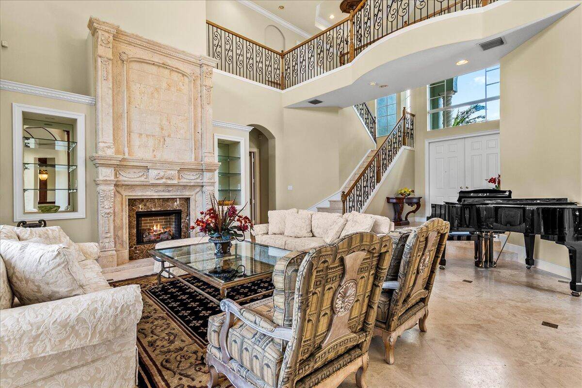 Palm Beach Gardens, FL 33410,619 Hermitage CIR