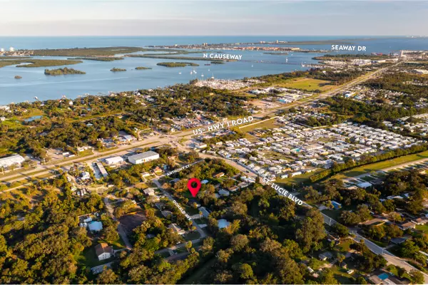 Fort Pierce, FL 34946,2111 Donald ST