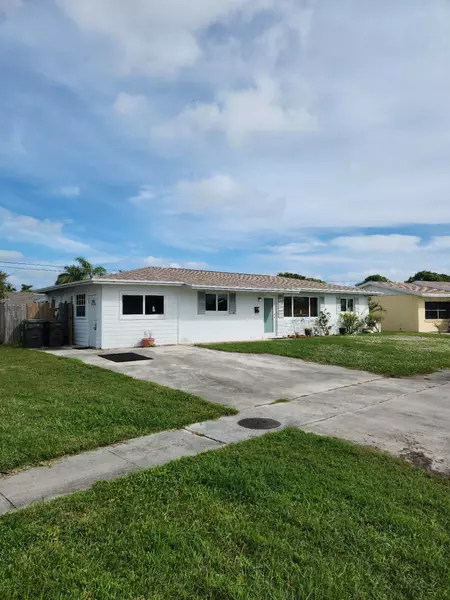 3153 Capri RD, Palm Beach Gardens, FL 33410