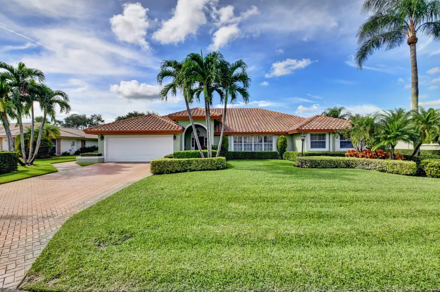 11839 N Lake DR, Boynton Beach, FL 33436