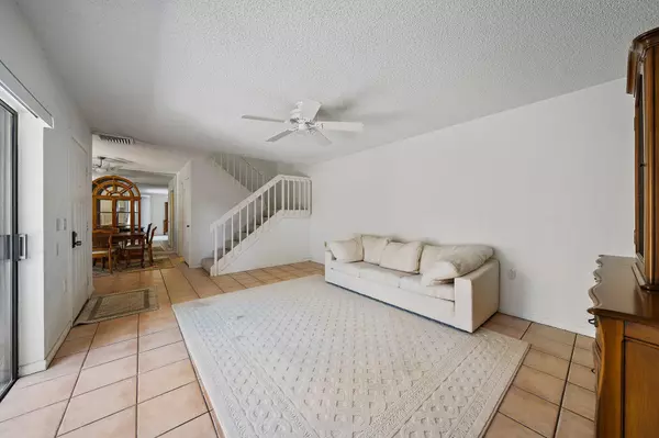 Palm Beach Gardens, FL 33418,903 9th TER