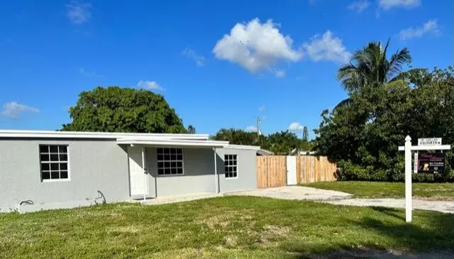 Lake Worth, FL 33461,715 Greene AVE