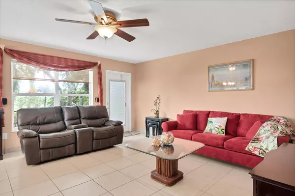 Vero Beach, FL 32962,3 Vista Gardens TRL 106