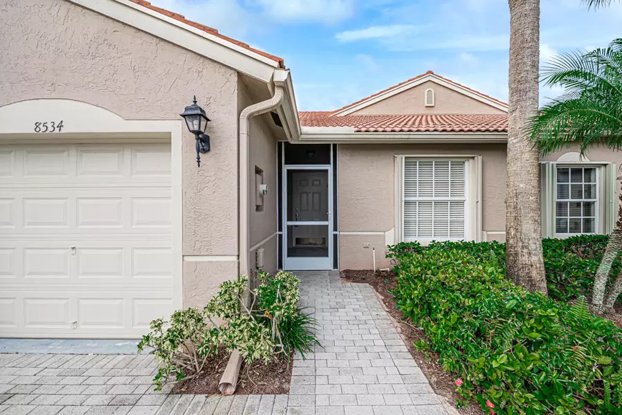 8534 Logia CIR, Boynton Beach, FL 33472