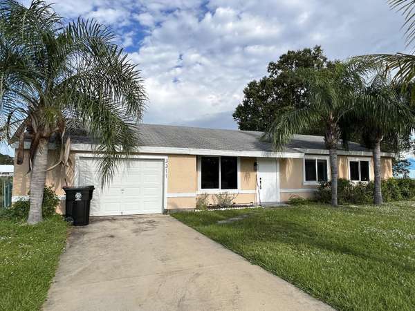 3311 SW Ensley CT, Port Saint Lucie, FL 34953