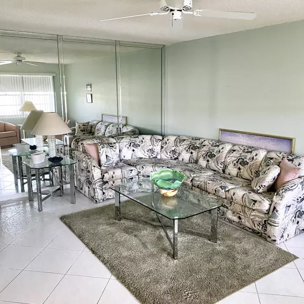 Deerfield Beach, FL 33442,70 Harwood H