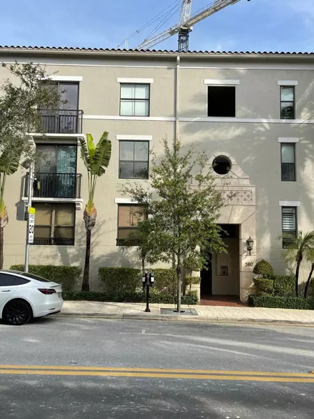 580 S Sapodilla AVE 202, West Palm Beach, FL 33401