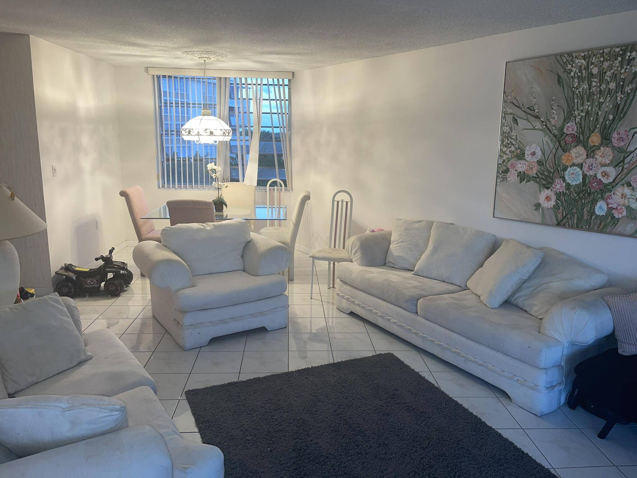 Lauderhill, FL 33319,6911 Environ BLVD 6j