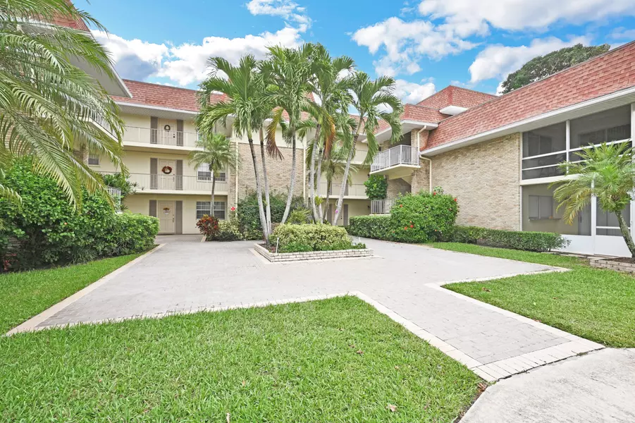 5500 Tamberlane CIR 203, Palm Beach Gardens, FL 33418