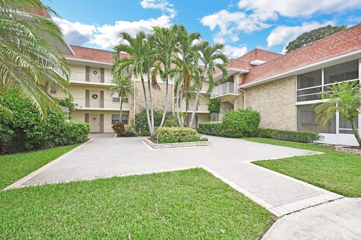 Palm Beach Gardens, FL 33418,5500 Tamberlane CIR 203