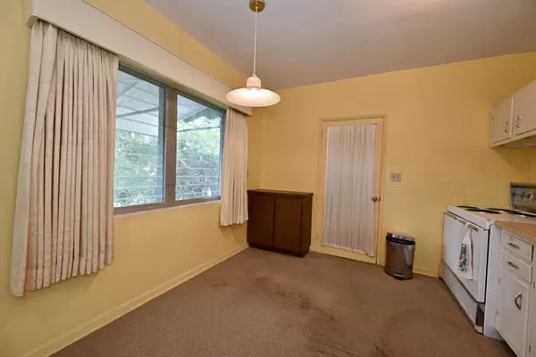 West Palm Beach, FL 33407,925 31st ST