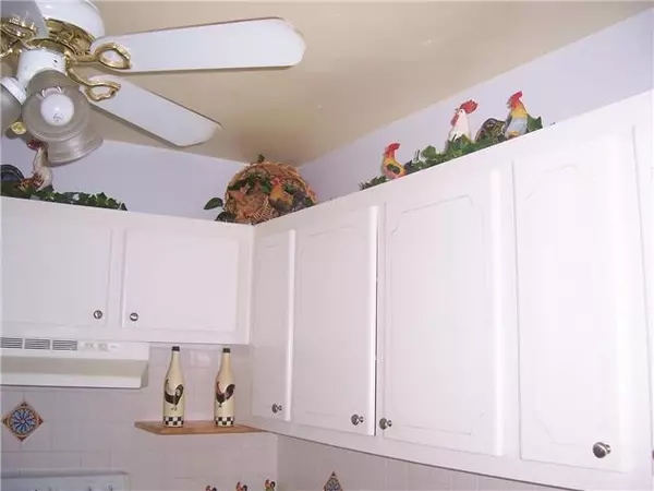 West Palm Beach, FL 33417,145 Canterbury F