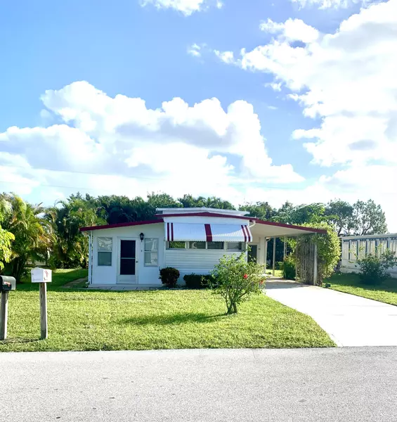 7747 SE Swan AVE, Hobe Sound, FL 33455