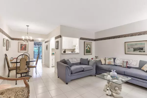 Deerfield Beach, FL 33442,320 Tilford O 320