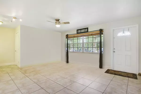 West Palm Beach, FL 33415,5970 Cypress CT