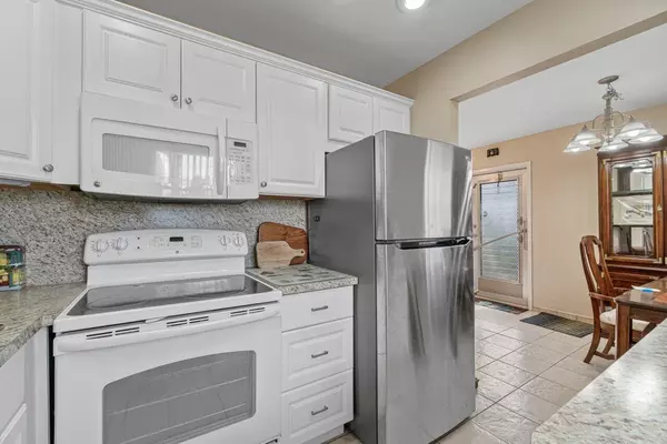 Delray Beach, FL 33446,120 Valencia E