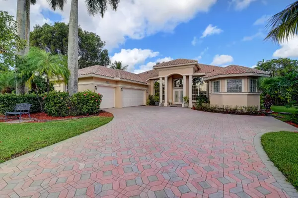 8033 Desmond DR, Boynton Beach, FL 33472