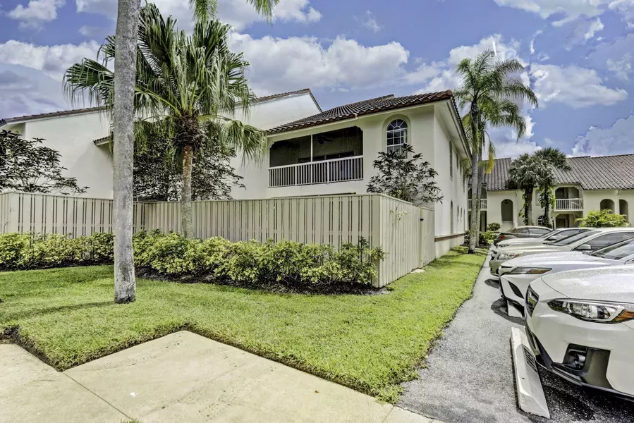 203 Cypress Point DR 203, Palm Beach Gardens, FL 33418