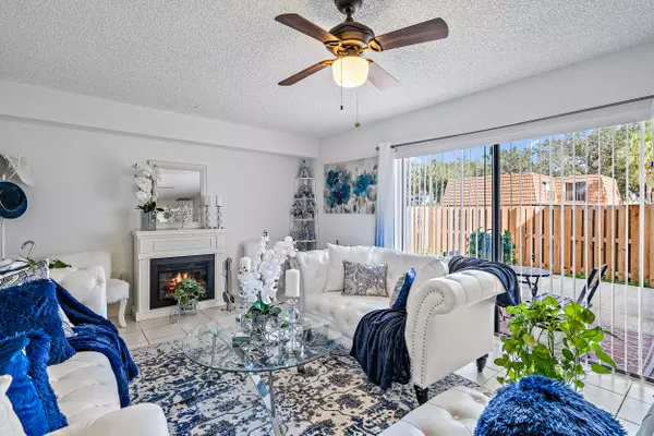 West Palm Beach, FL 33407,158 Heritage WAY