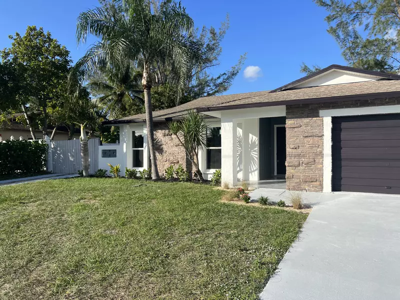 6367 Saxon BLVD, West Palm Beach, FL 33417