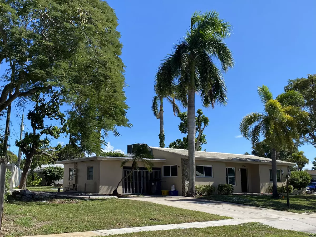 Lake Worth, FL 33461,1510 Crest DR