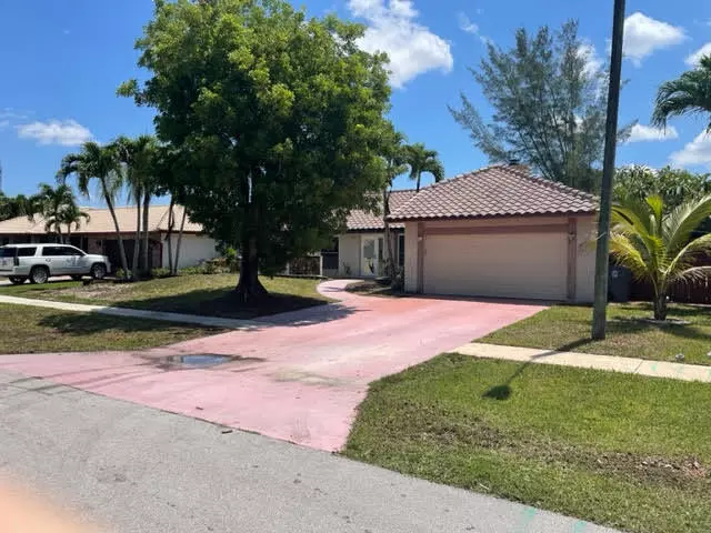 Boca Raton, FL 33428,21592 Little Bear LN