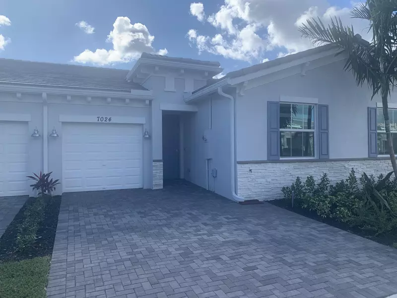 7024 Peters LN, Delray Beach, FL 33446