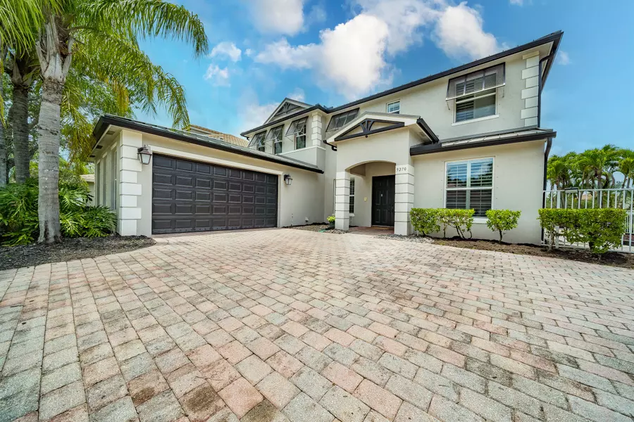 9270 Plantation Estates DR, Royal Palm Beach, FL 33411