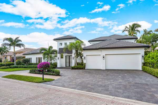 125 Vintage Isle LN, Palm Beach Gardens, FL 33418