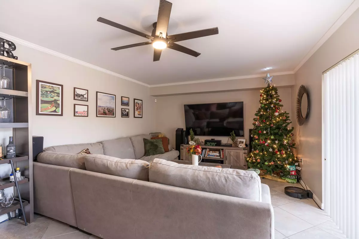 West Palm Beach, FL 33407,7124 71st WAY