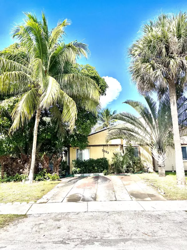 5293 NW 6th CT, Delray Beach, FL 33445