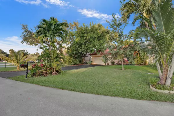 Haverhill, FL 33417,1110 New Parkview PL