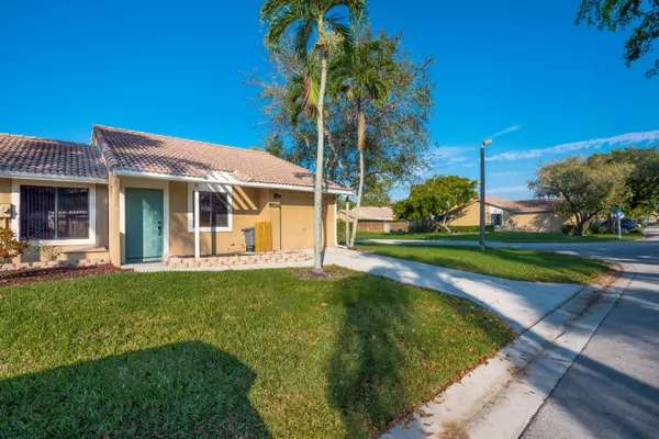 Boynton Beach, FL 33437,9907 62nd TER D