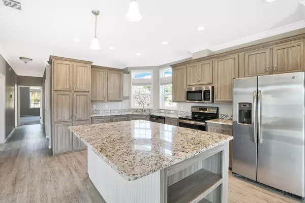 West Palm Beach, FL 33405,801 Ridgewood DR