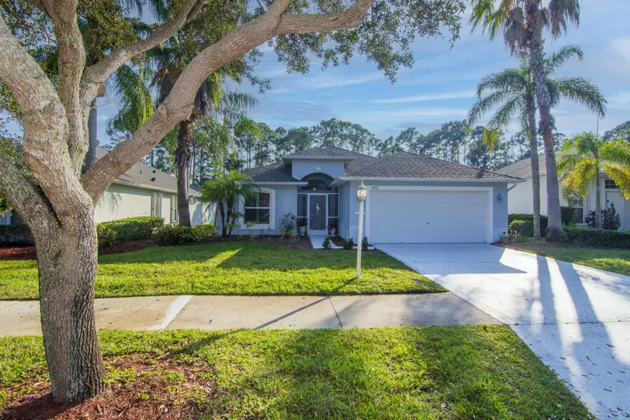 432 SW Sundance TRL, Port Saint Lucie, FL 34953