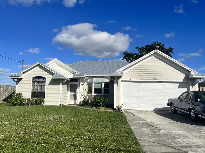 3701 SW Hulska ST, Port Saint Lucie, FL 34953