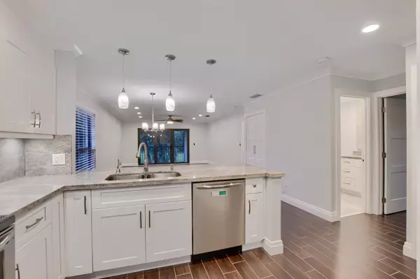 Boca Raton, FL 33433,21876 Cypress CIR 32b