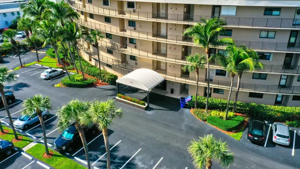 3605 S Ocean BLVD 111, South Palm Beach, FL 33480
